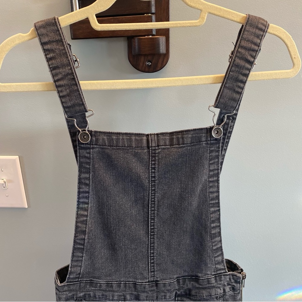 Wallflower Very Dark Gray Denim Overalls- SZ M - Picture 2 of 15